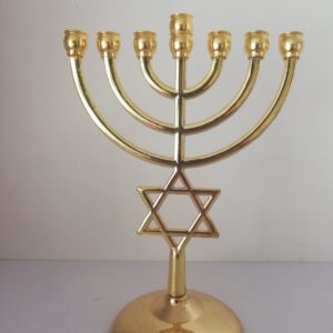 Menoráh metalica Dorada Maguen David