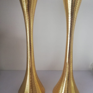 Candelabros en aluminio martillo dorado